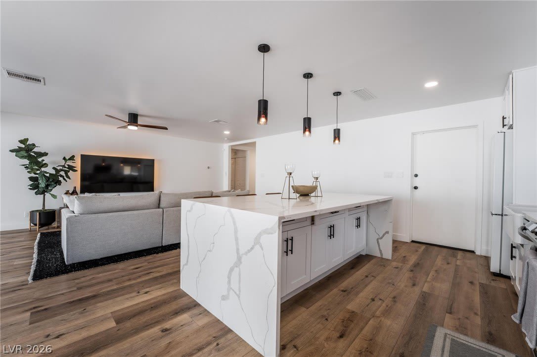 2206 Heavenly View Drive – photo 1