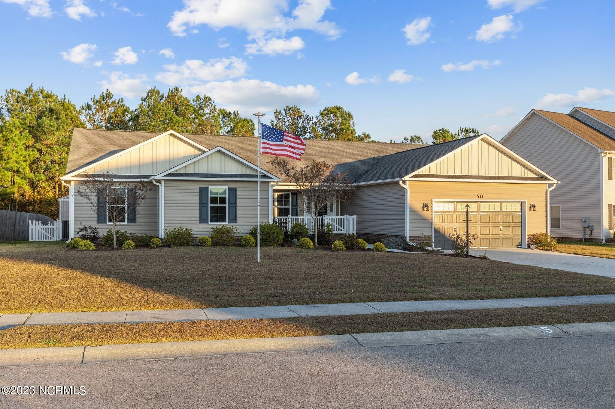 711 Shearwater Lane – photo 1 of 54