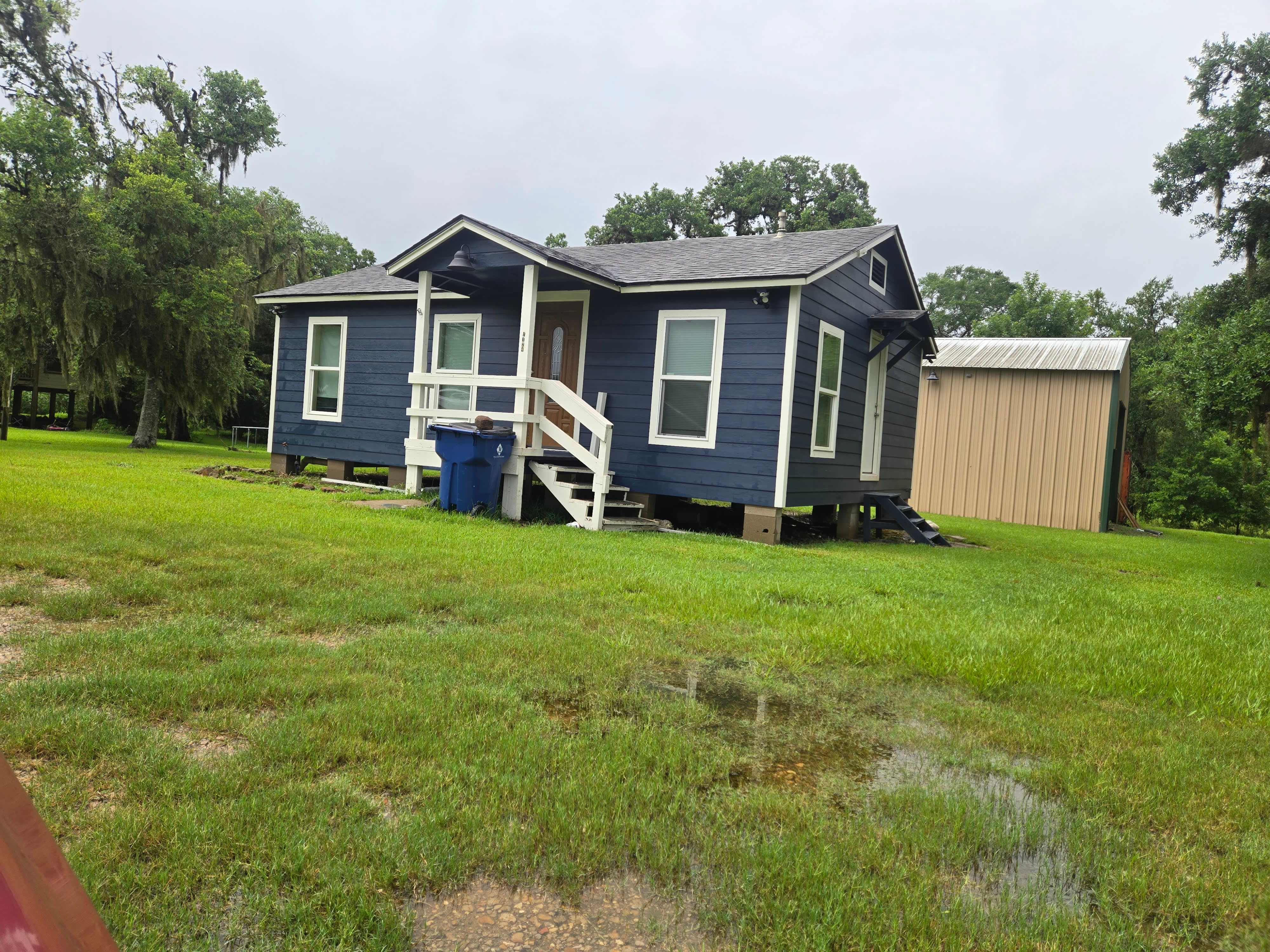 1124 S Columbia Dr – photo 1 of 4