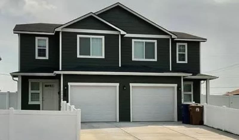 2902 North Hogan Street 1 – photo 1