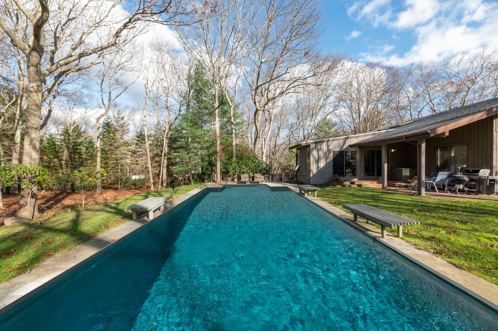 3 Forest Court – photo 1 of 16