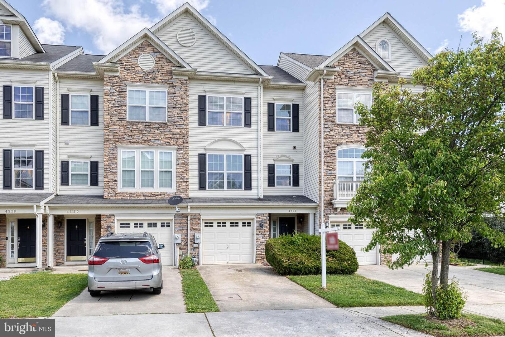 Stunning 3Bd 2 5Bth Garage Townhome In Owings Mills – photo 1 of 194