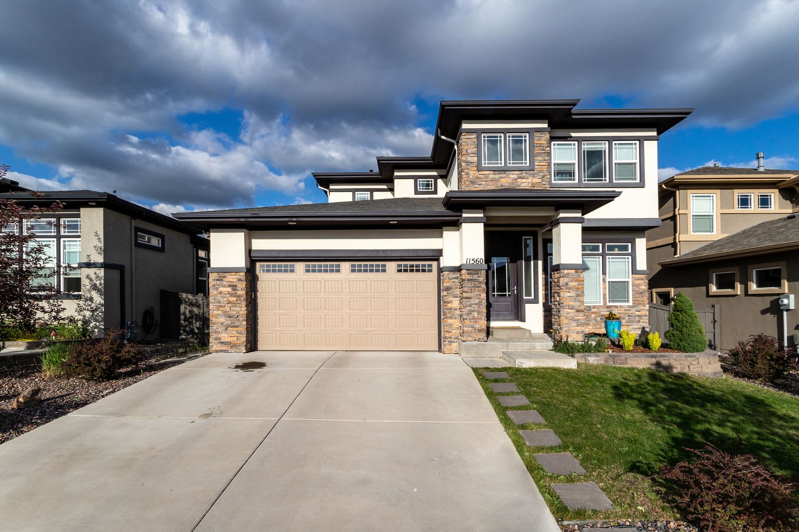 Luxury Living in The Farm with Private Backyard & Finished Basement! – photo 1