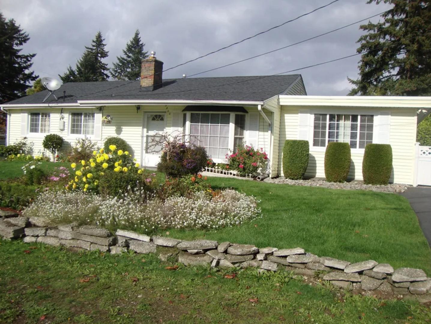 Charming 4 bedroom Rambler – photo 1