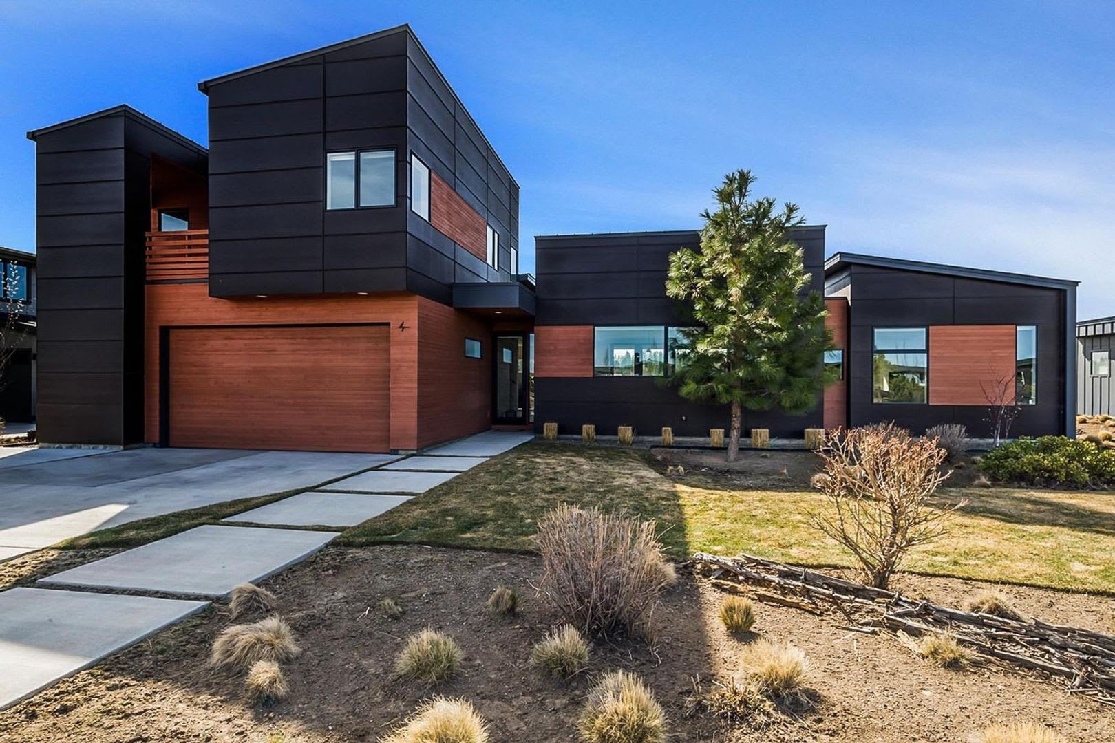 Luxury Tetherow Home – photo 1 of 31
