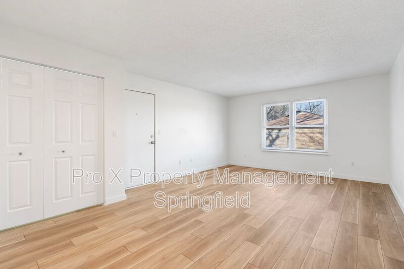 3140 West Greenwood Street – photo 1 of 21
