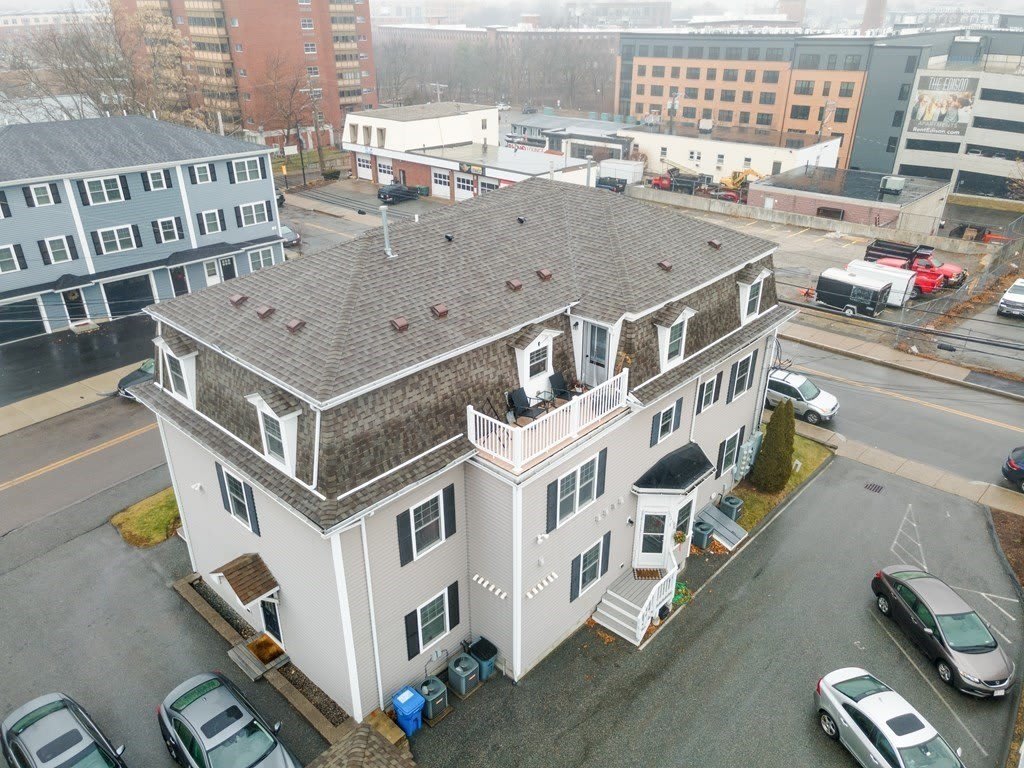 75 Pine St – photo 1