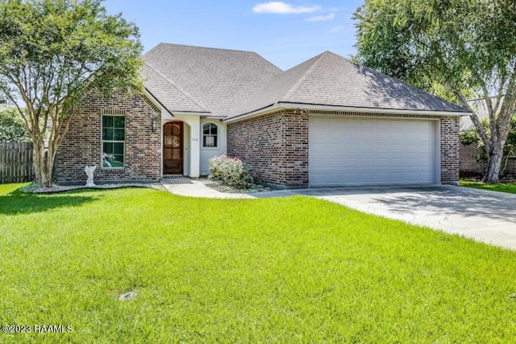 402 E Martial Avenue – photo 1