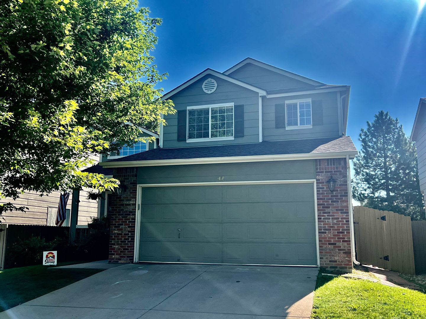 Big Charming 4 Bedroom 2 5 Bathroom In Rock Creek Available Now 500 Off 1St Month S Rent – photo 1 of 71