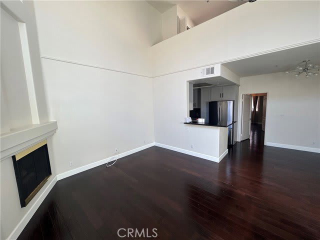 7111 South La Tijera Boulevard – photo 1