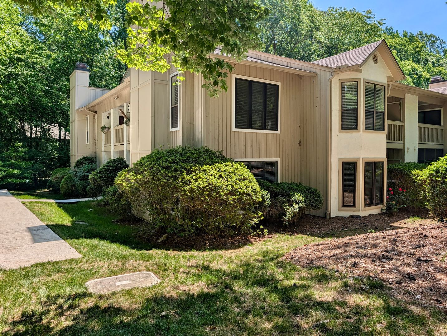 Cozy 2-Bedroom, 2-Bath Condo Nestled in Cary – photo 1