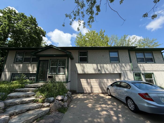 21 Highland Drive – photo 1 of 19