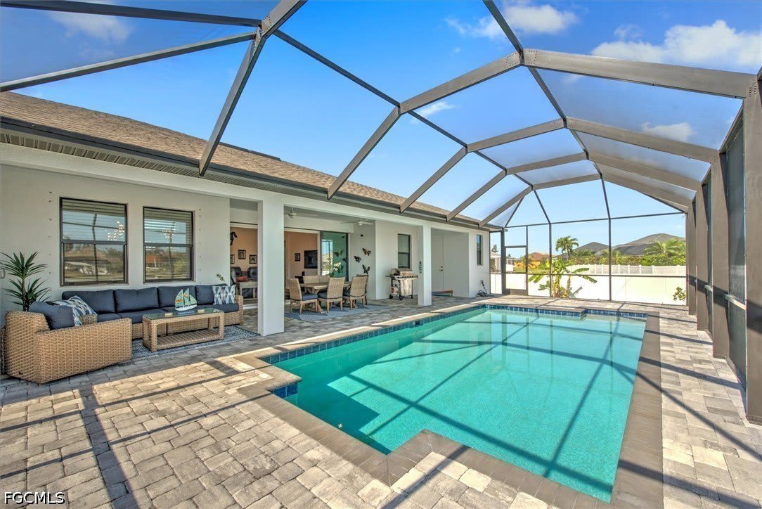 3527 SW 4th Lane – photo 1