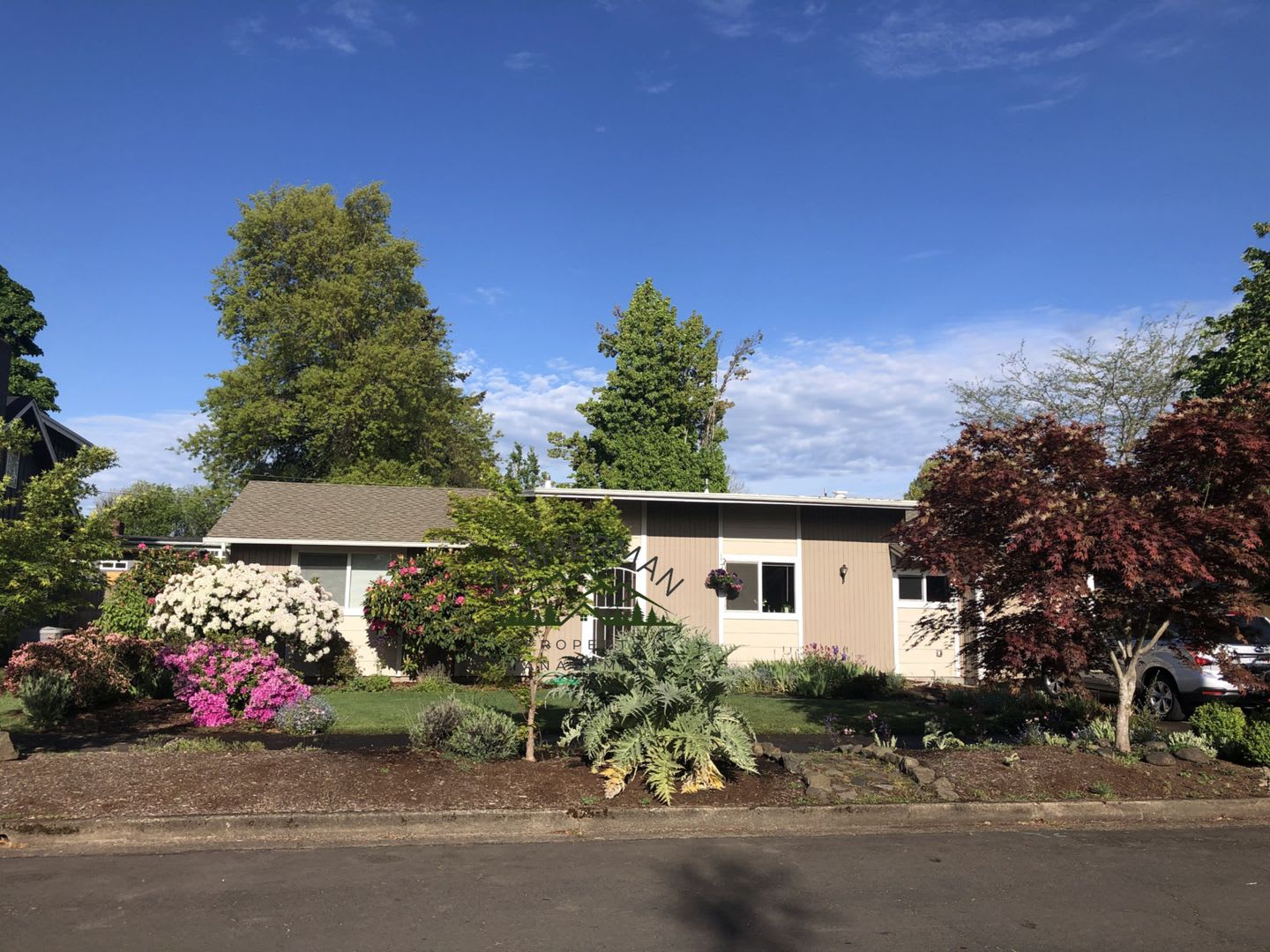 Beautiful 3 Bedroom 1 Bathroom Home! – photo 1