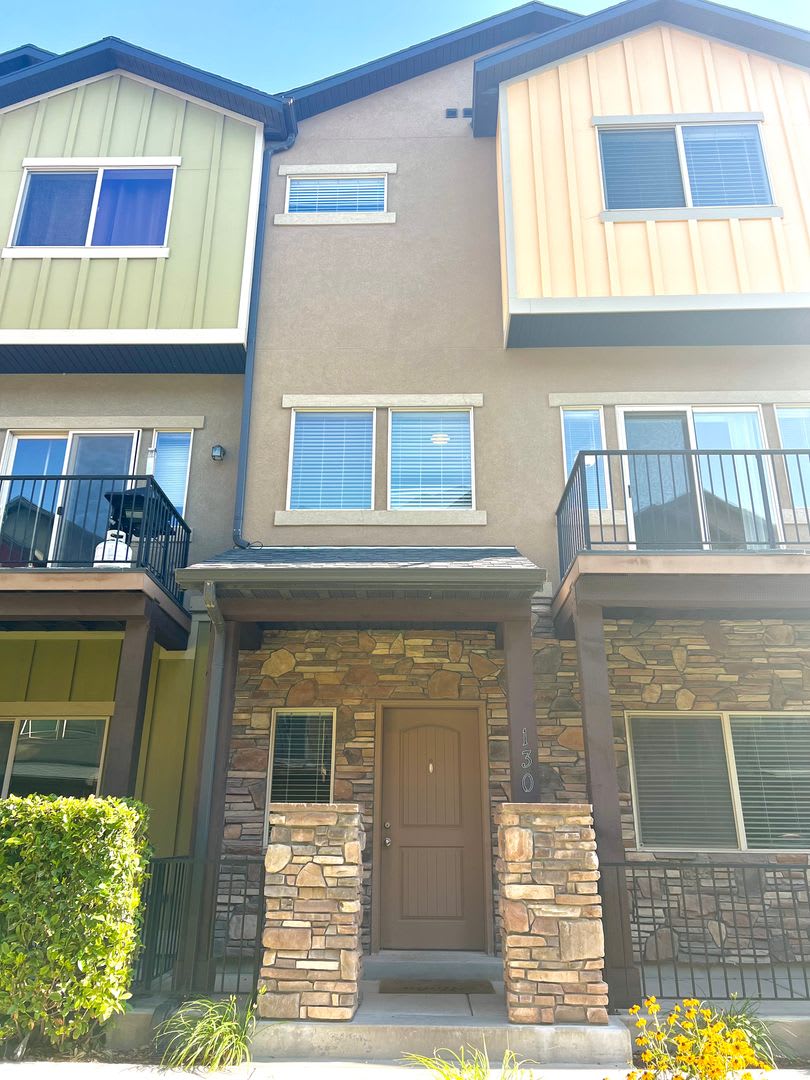 4-Bed Townhome with Private Main-Level Studio Suite in South Salt Lake! – photo 1