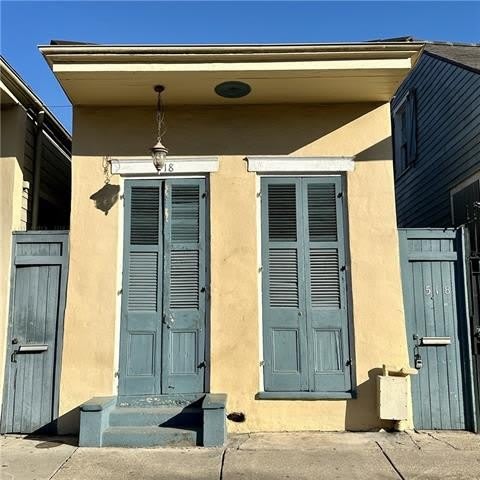 518 DAUPHINE Street – photo 1