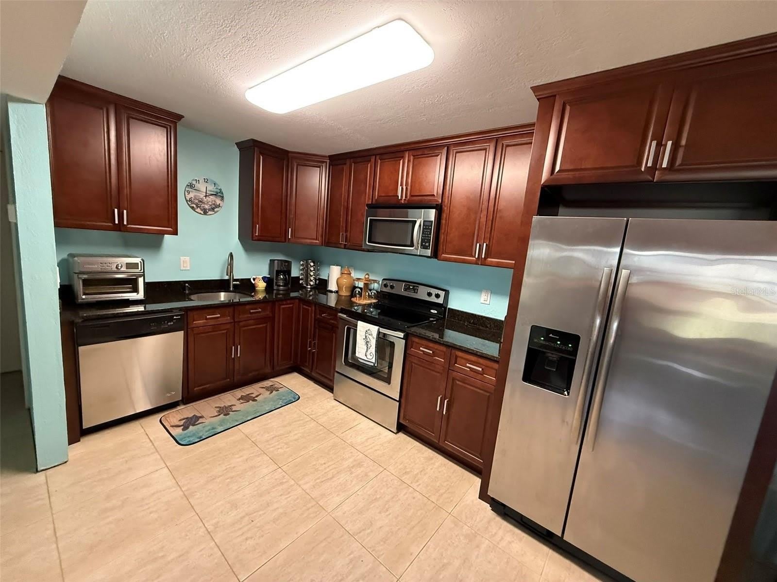 21280 BRINSON Avenue – photo 1