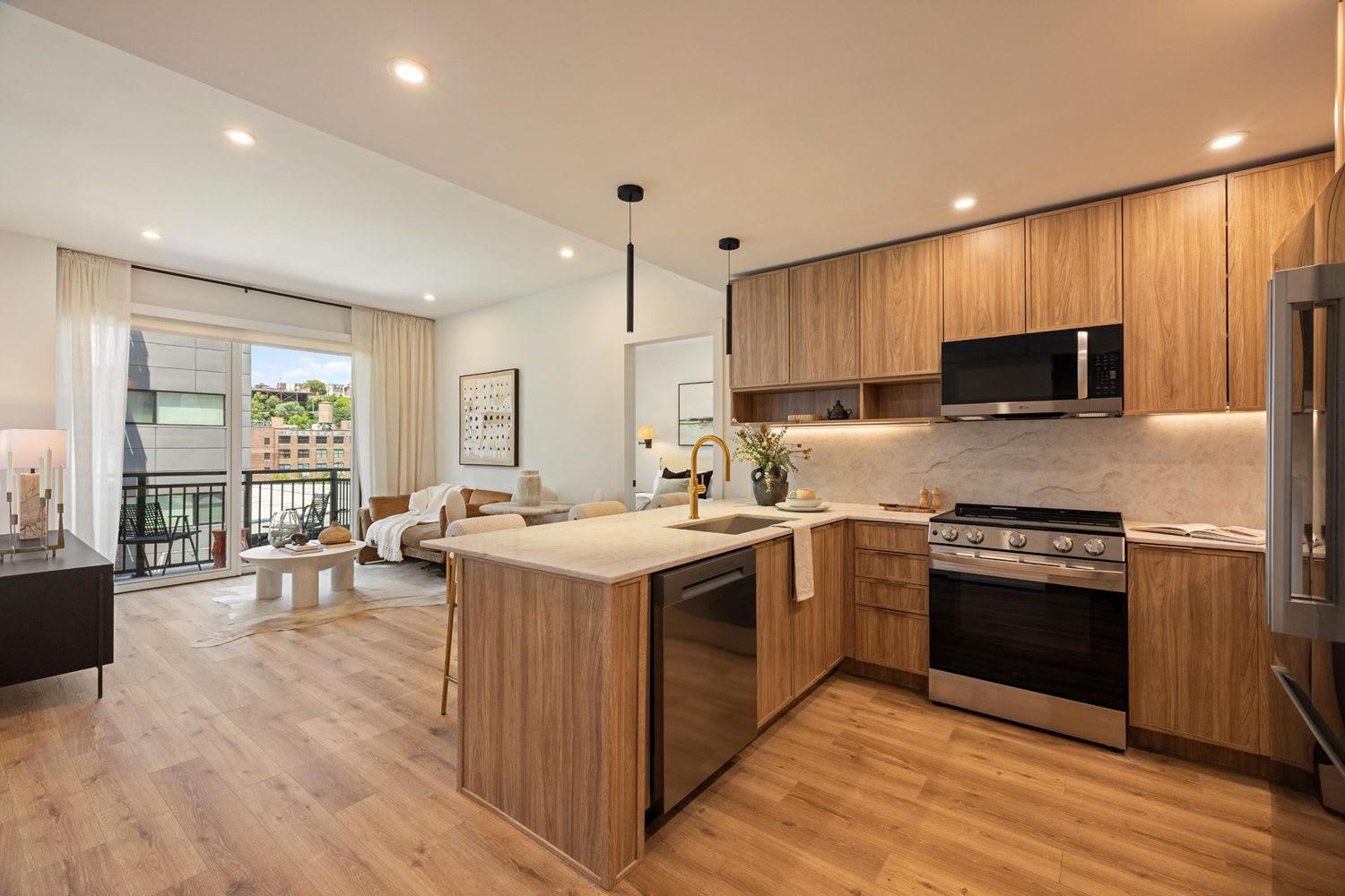 Willow House – photo 1
