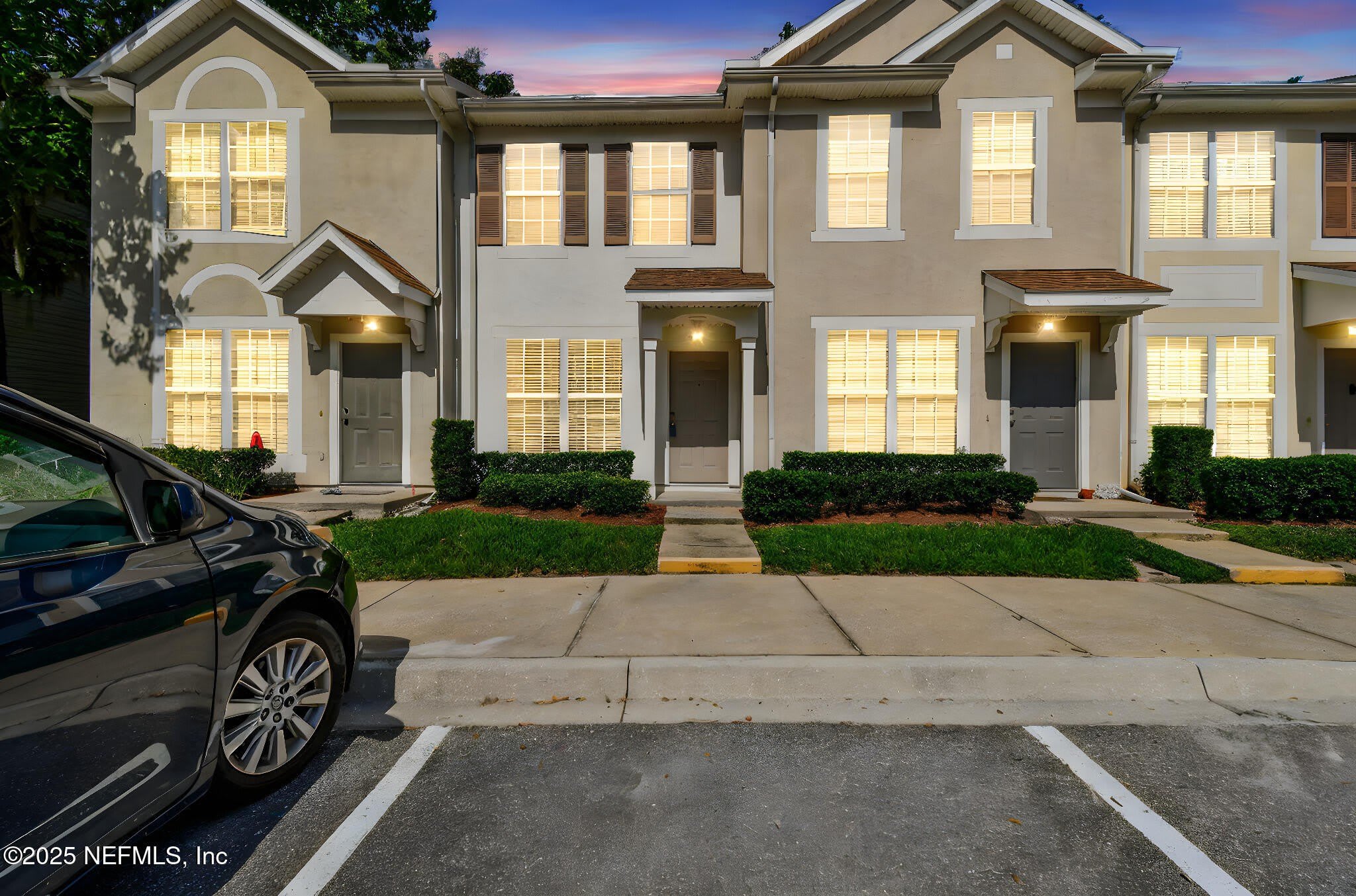 3542 LONE TREE Lane – photo 1