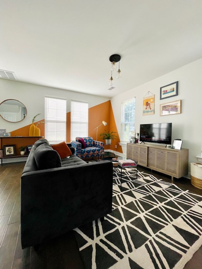 3Bd 2Ba Well Maintained Home Close To Downtown And Usc – photo 1 of 129