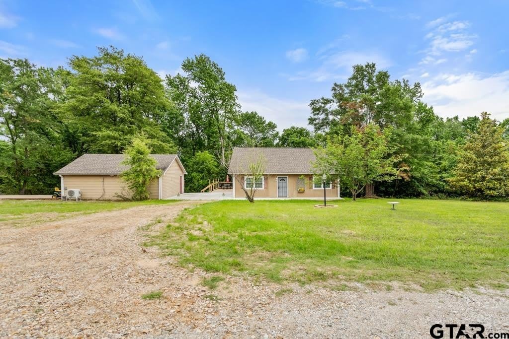 448 N Hill Rd. – photo 1 of 33