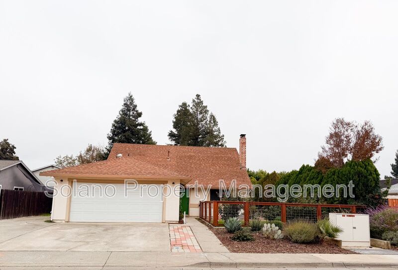 950 Pembroke Way – photo 1 of 34