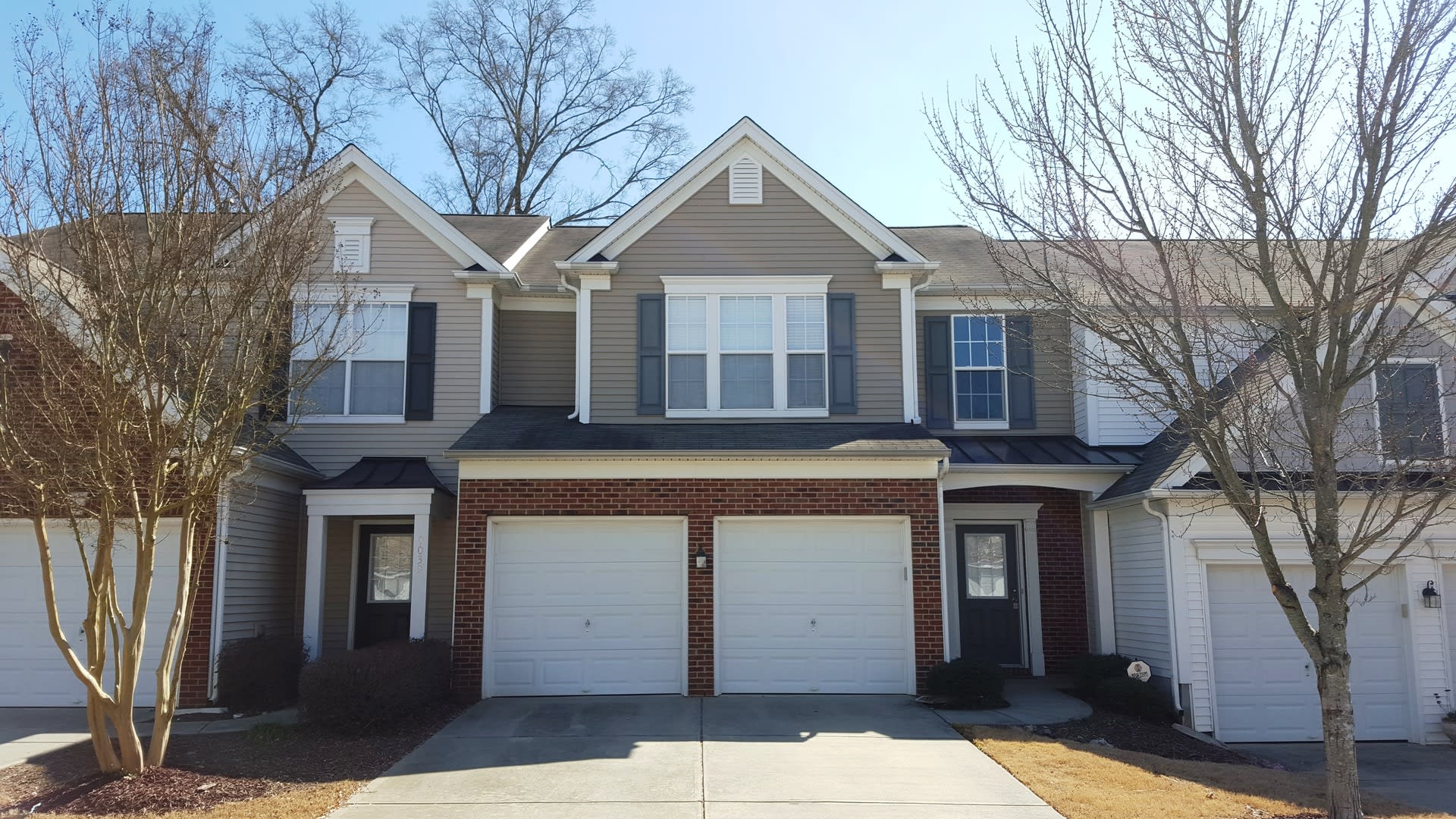 Charming Townhome located in the Blakeney Preserve in Charlotte! – photo 1