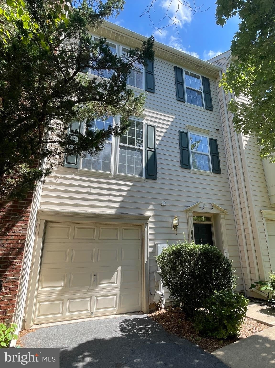 9424 SINGLETON Place – photo 1 of 33