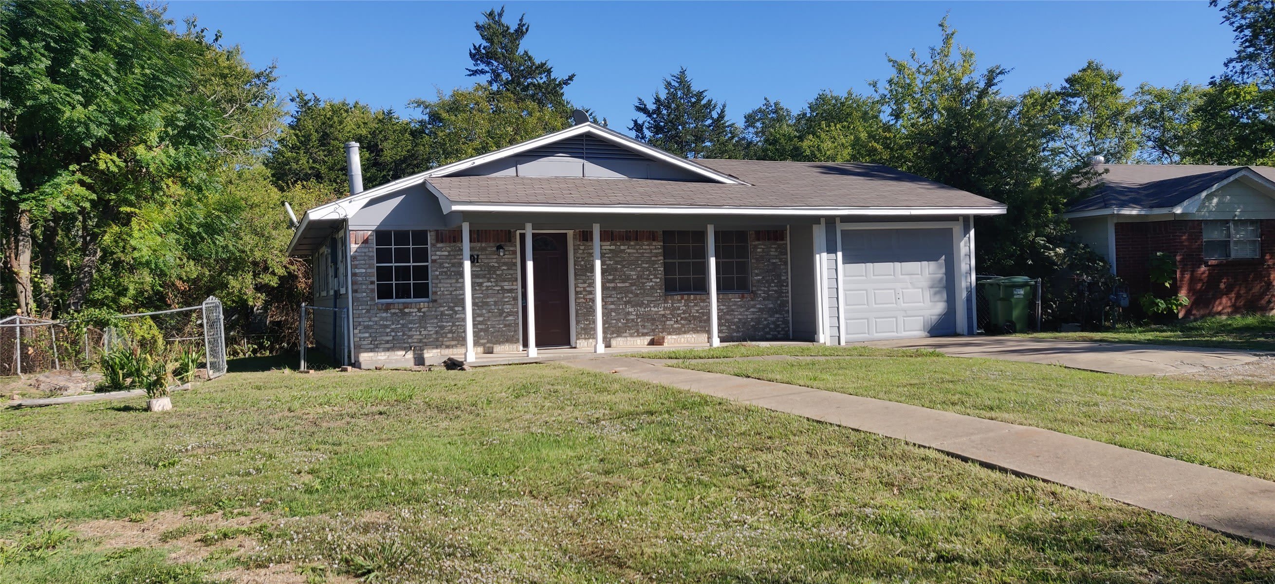 101 S Quinlan Street – photo 1 of 7