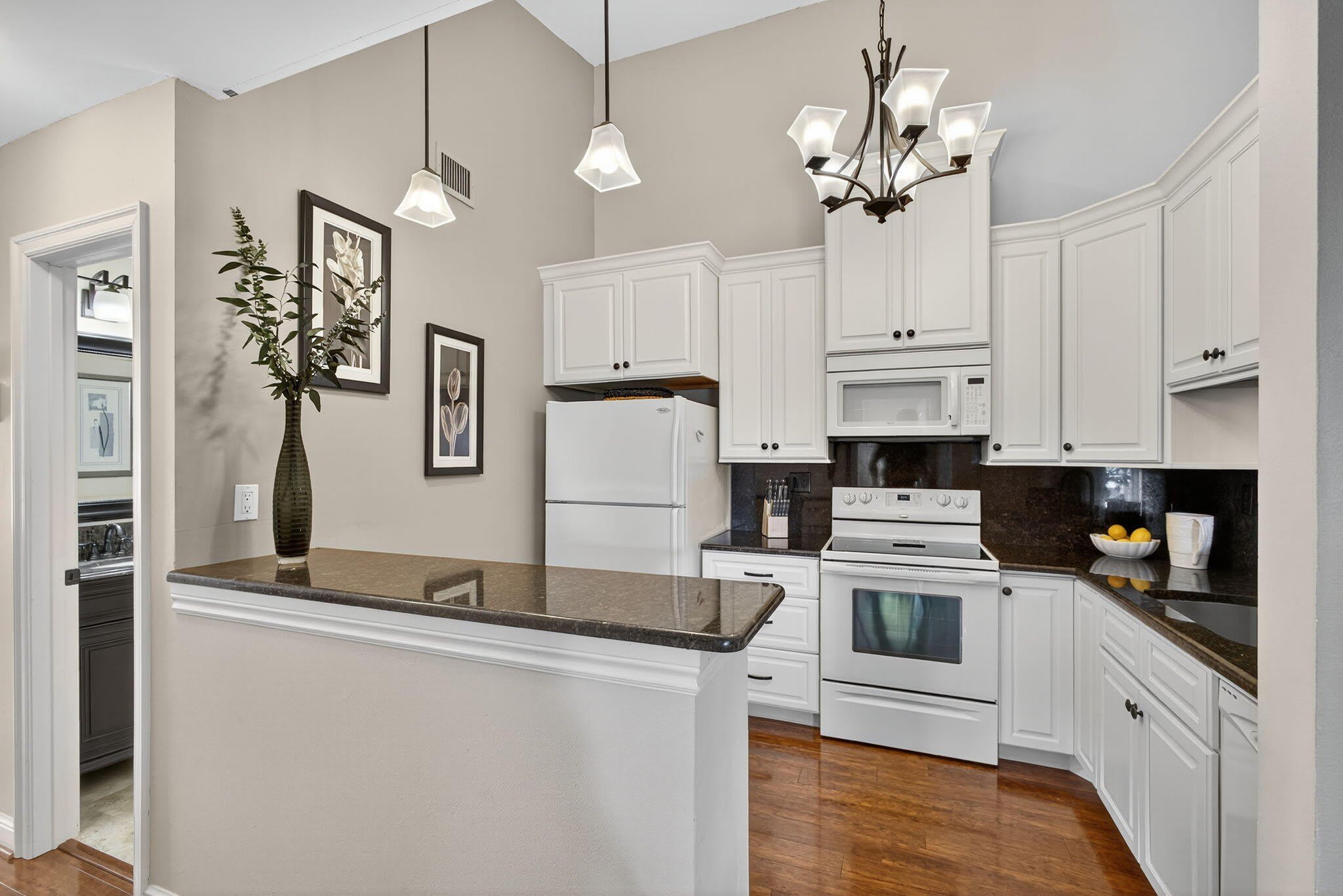 6485 Chasewood Drive – photo 1