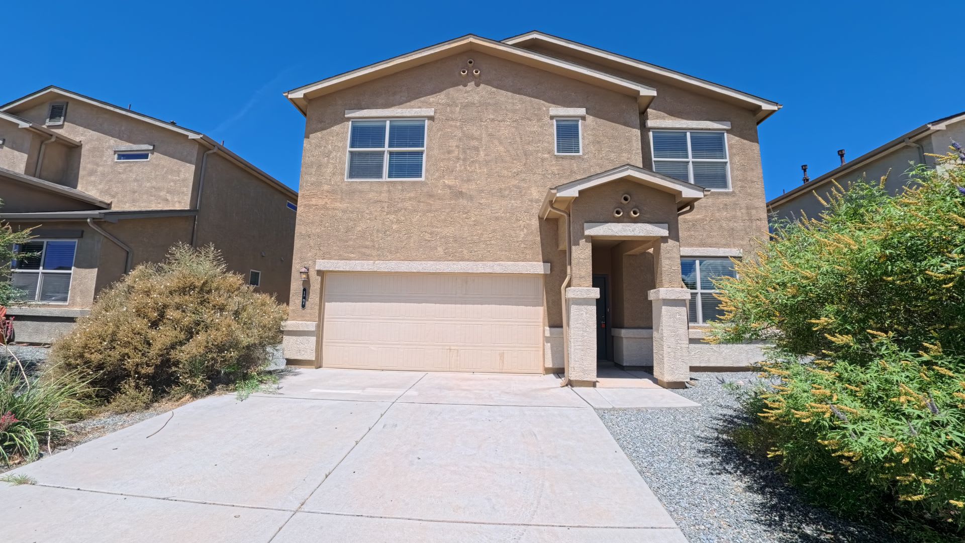 **Beautiful 3-Bedroom Home with Spacious Loft in Los Lunas, NM!** – photo 1 of 18