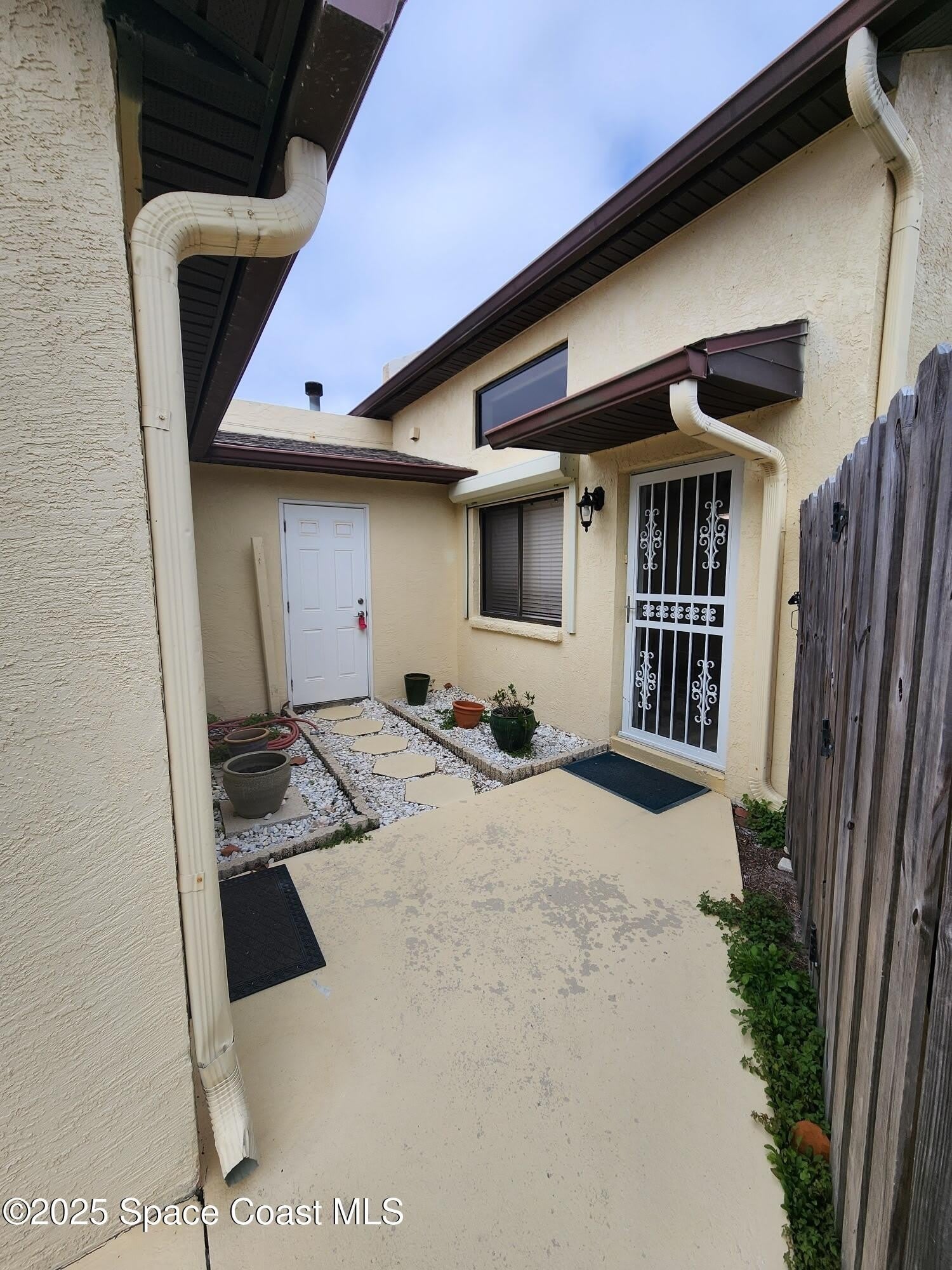 304 Wilson Avenue – photo 1