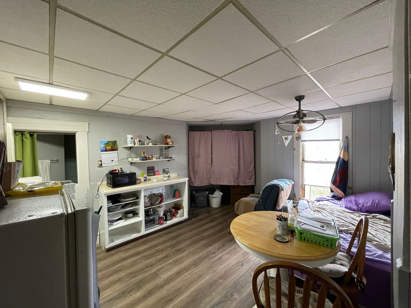 Upper Studio Close to Downtown – photo 1 of 3