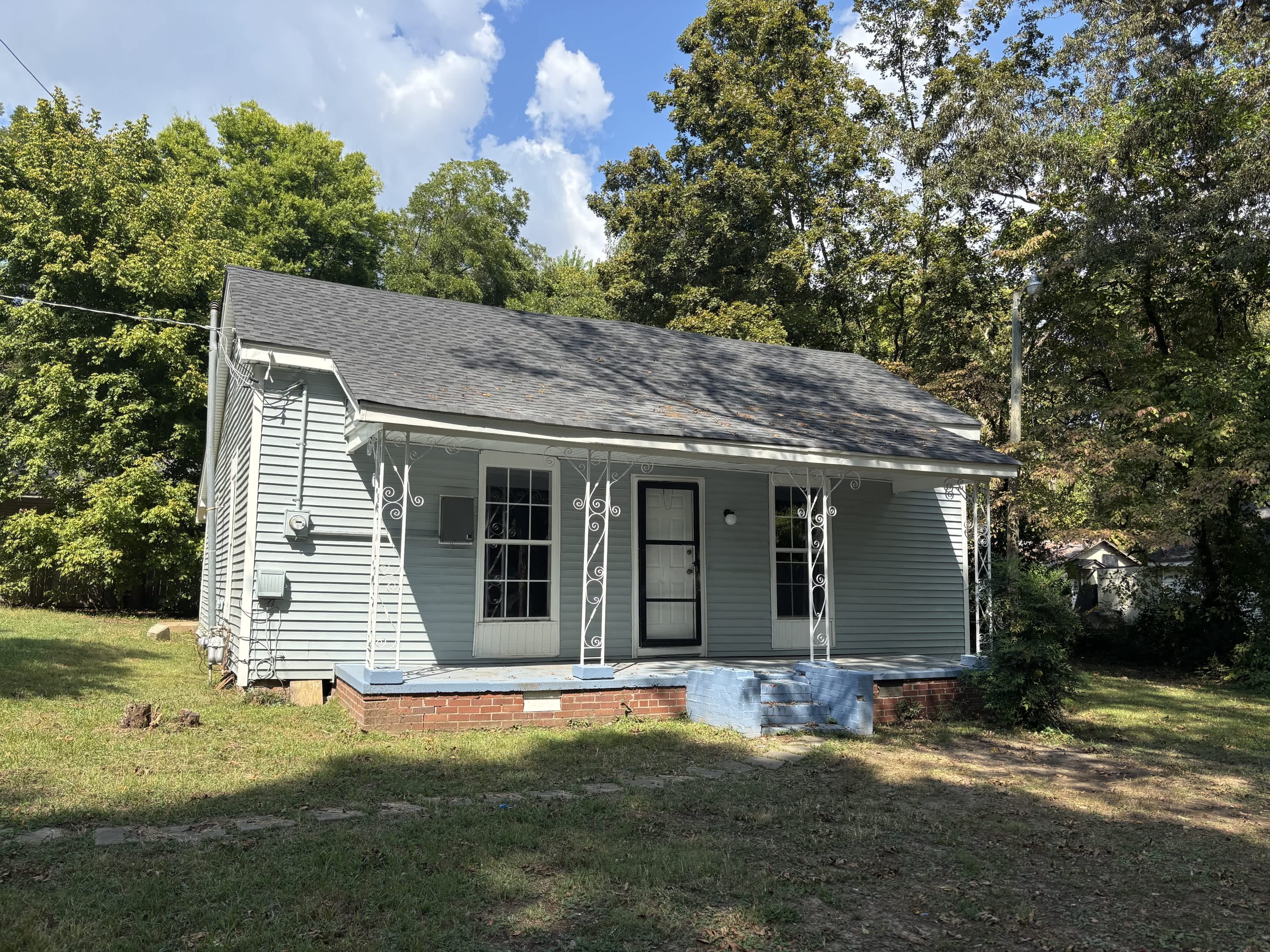 615 Tyus St – photo 1