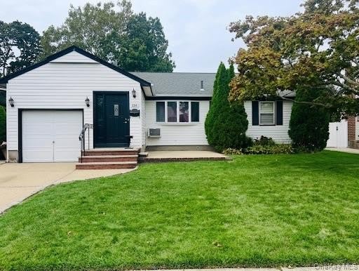 694 Blackstone Avenue – photo 1 of 10