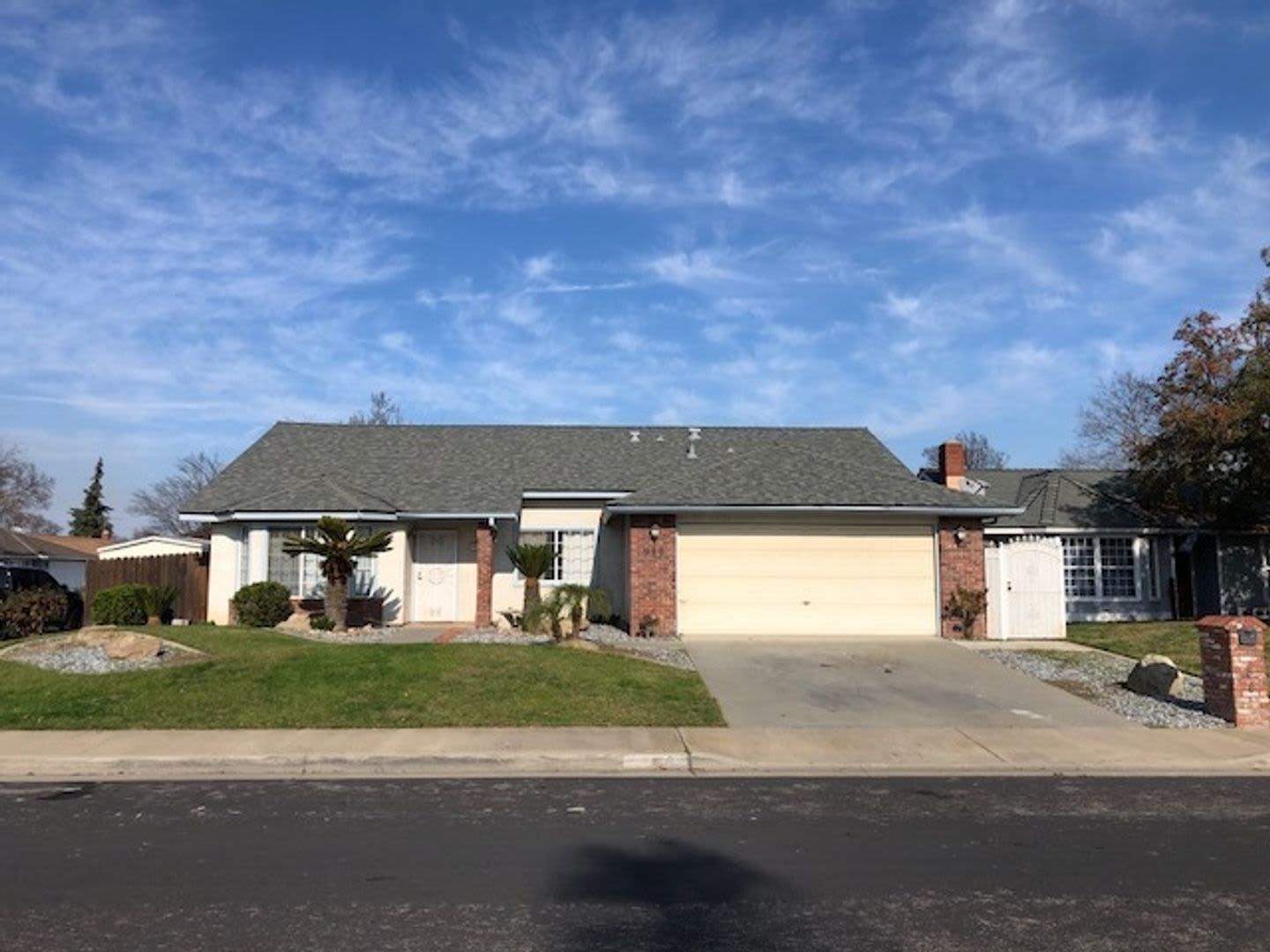 North Hanford Home – photo 1