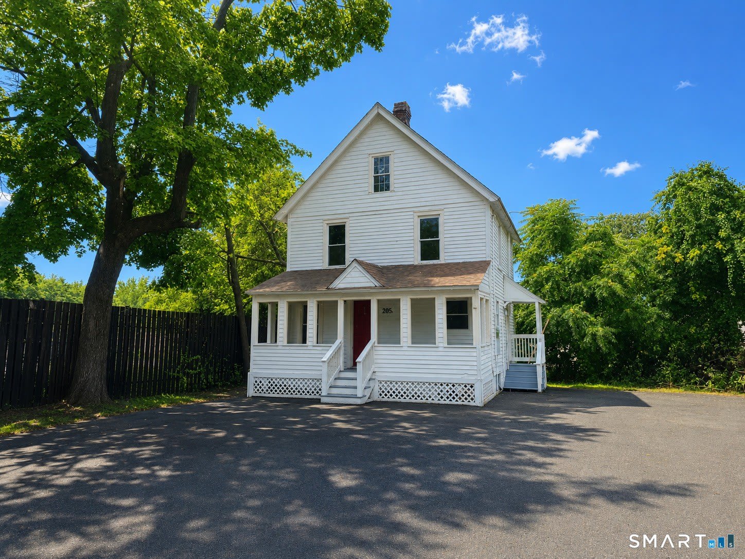 205-B Laurel Street – photo 1 of 22