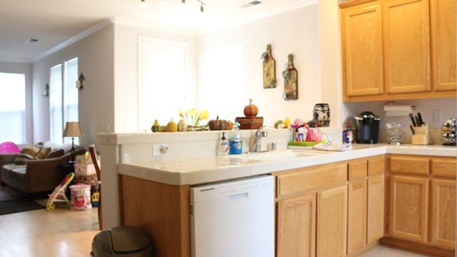 Lovely 3BR 2.5BA Home in great Gilroy Community – photo 1 of 21