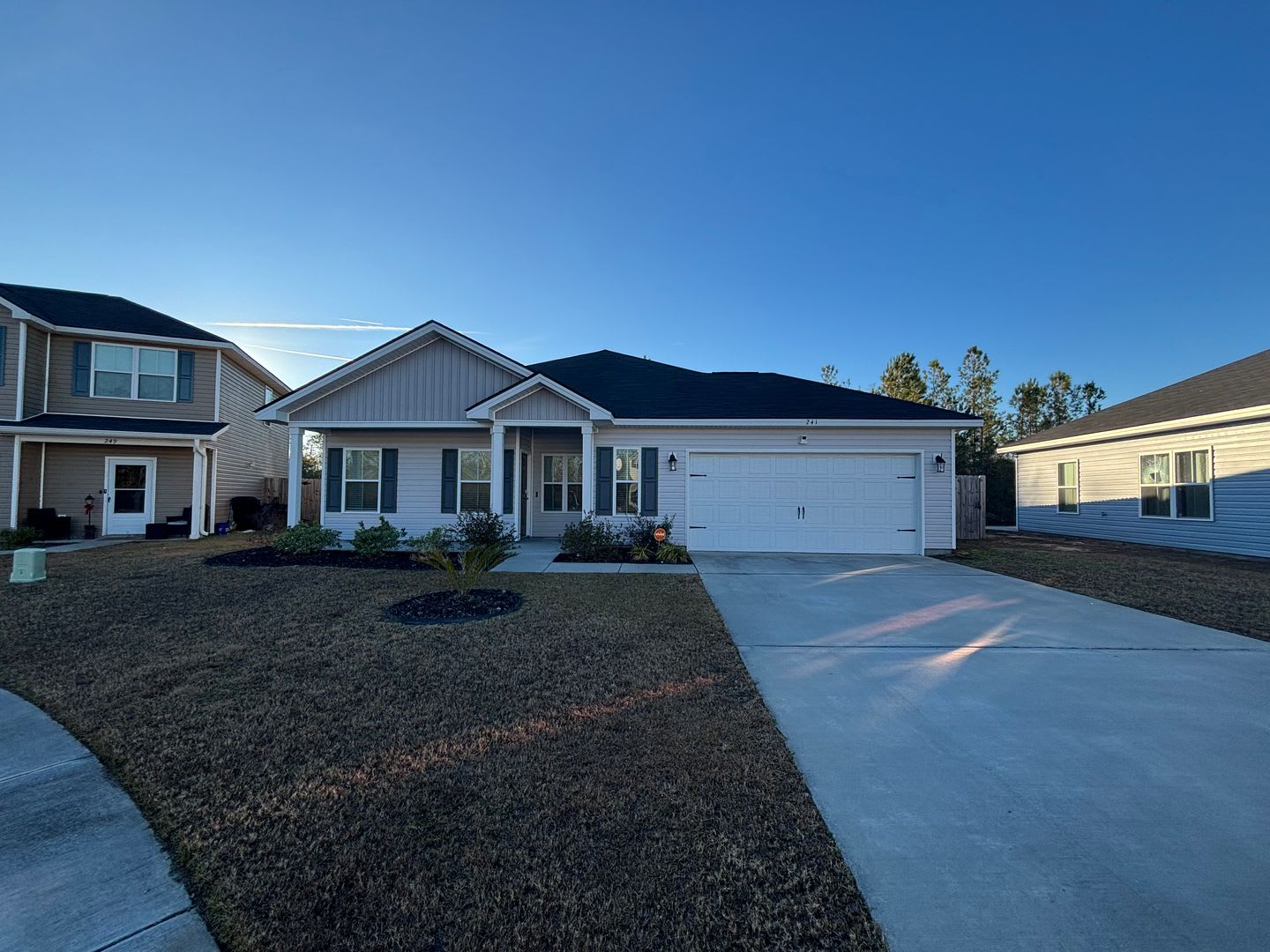 FOR RENT – photo 1