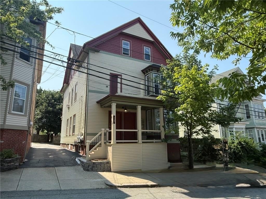 125 Pleasant Street – photo 1