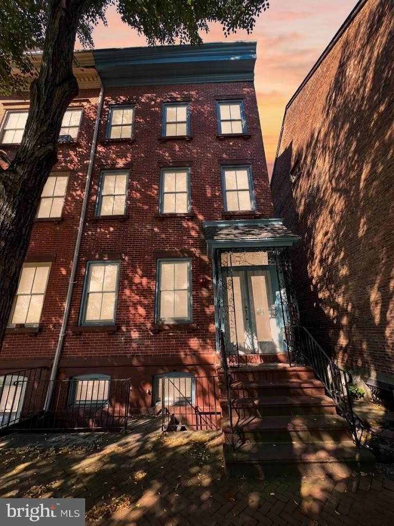 255 MERCER Street – photo 1
