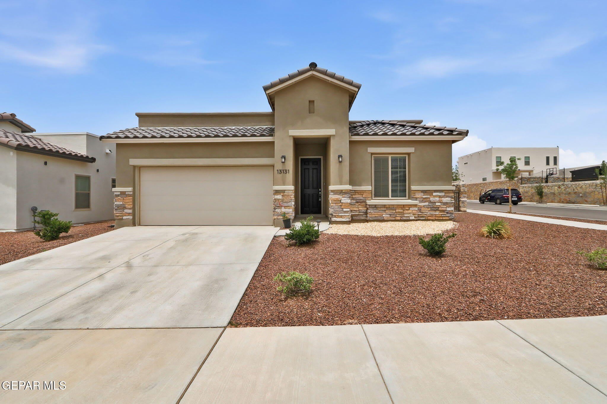 13131 OAKHAMPTON Avenue – photo 1