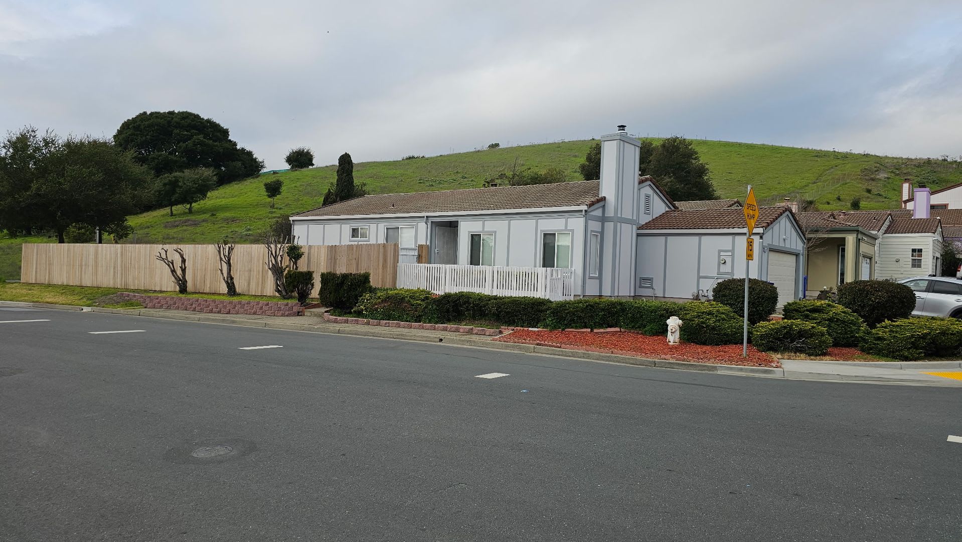 Beautifully remodeled 3 bedroom, 2 bath Home with bonus room – photo 1