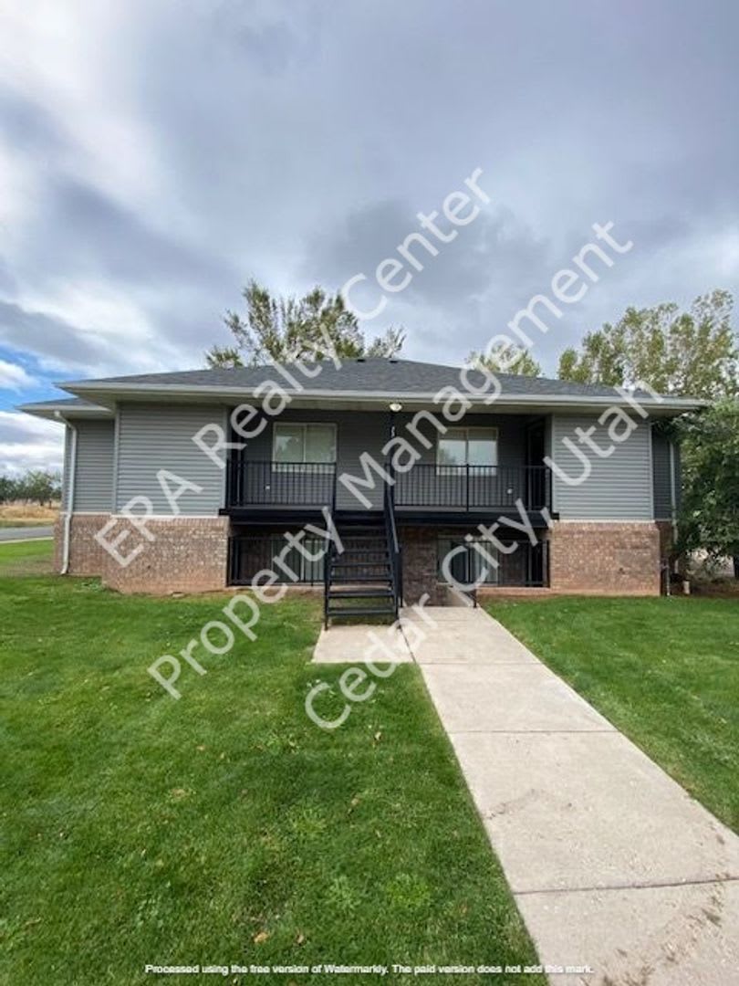 Move in Discount – photo 1 of 7