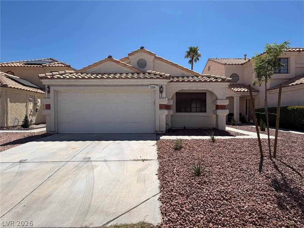2324 Chapman Hill Drive – photo 1