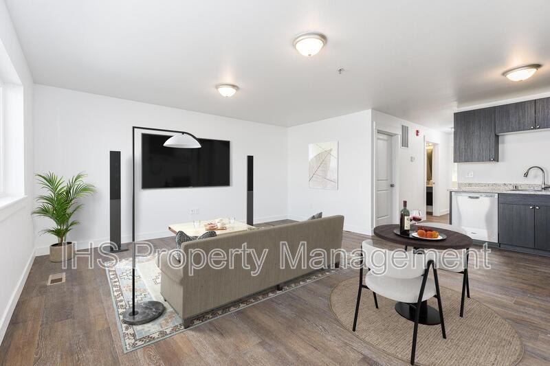 485 S 38Th Ave – photo 1 of 100