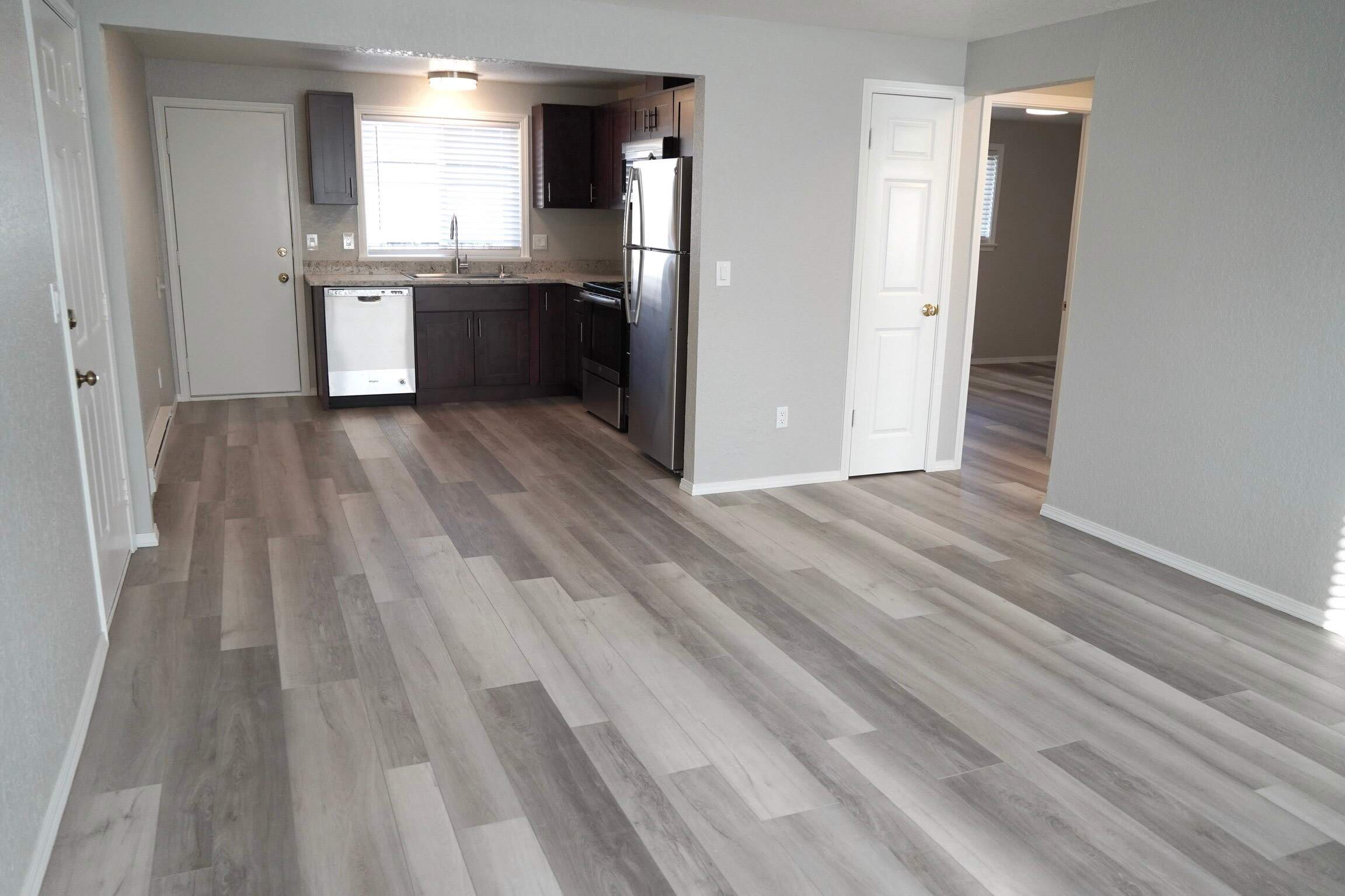 11025 16th Ave Sw – photo 1 of 11