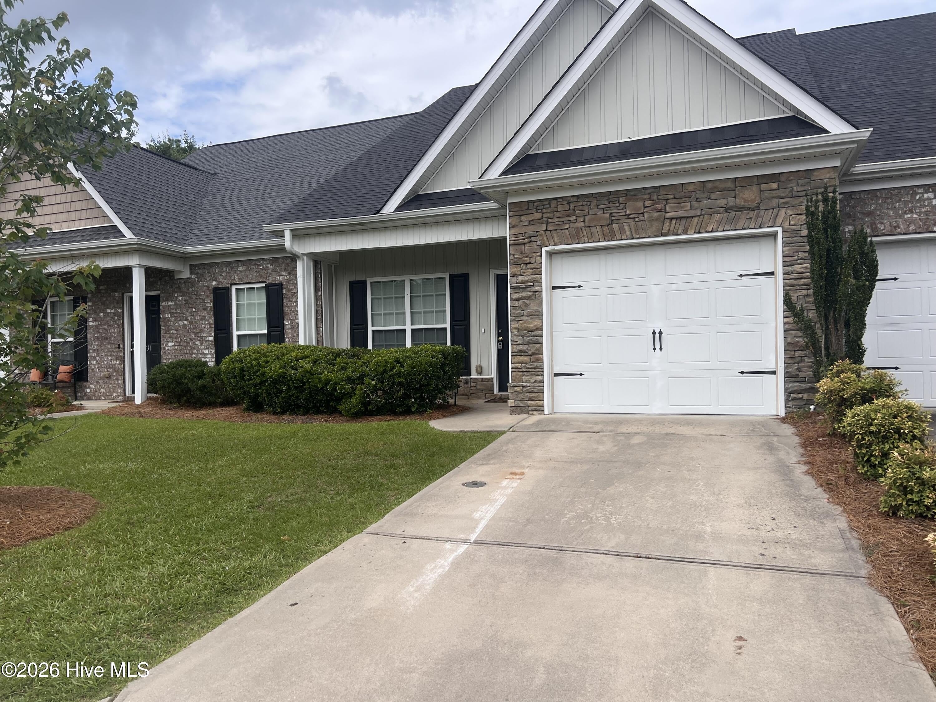 823 Bryan Circle – photo 1