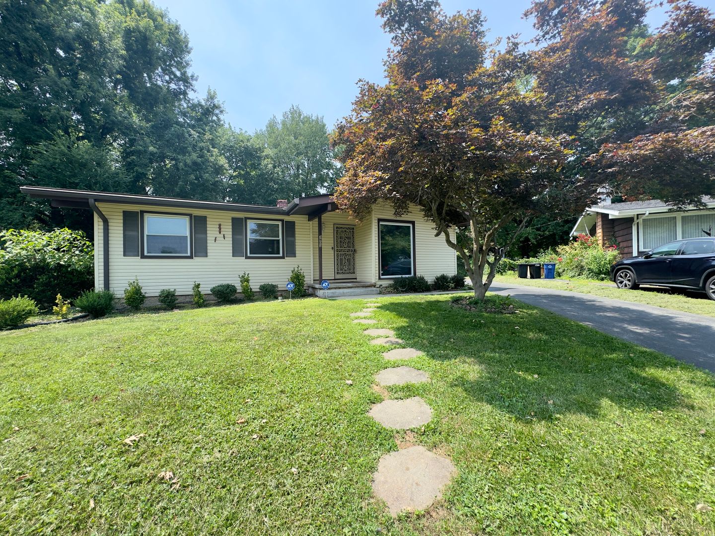 Charming 3BD/2BA Home in Randallstown, MD! – photo 1 of 31