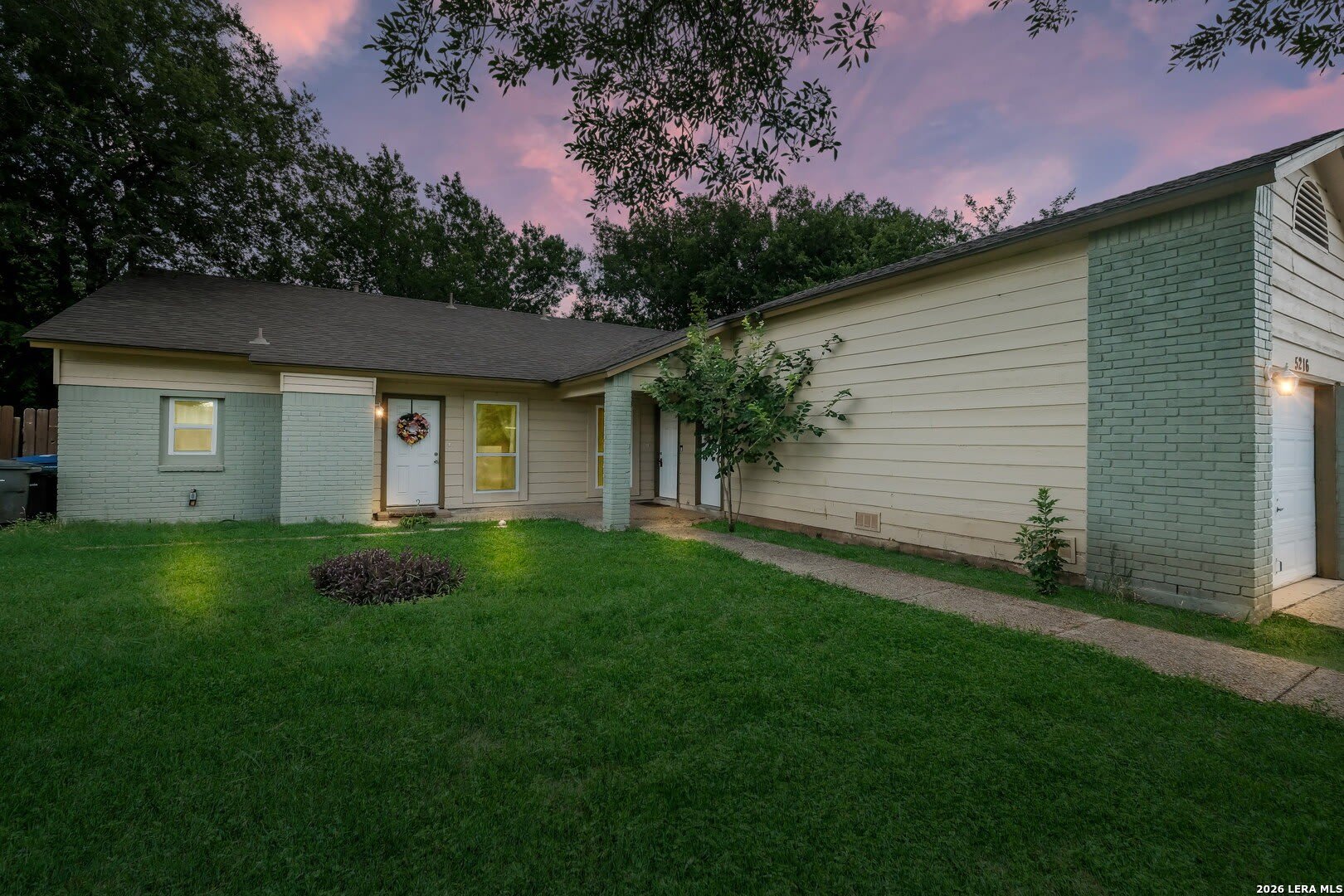 5214 MEADOW RISE ST – photo 1